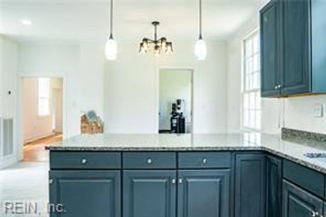 525 Main St, House other with 6 bedrooms, 3 bathrooms and null parking in Mathews VA | Image 19
