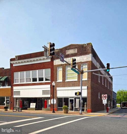 138 &amp; 140 Market Street, POCOMOKE CITY, MD, 21851 | Card Image