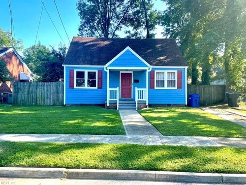 108 Channing Ave, Portsmouth, VA, 23702-2907 | Card Image