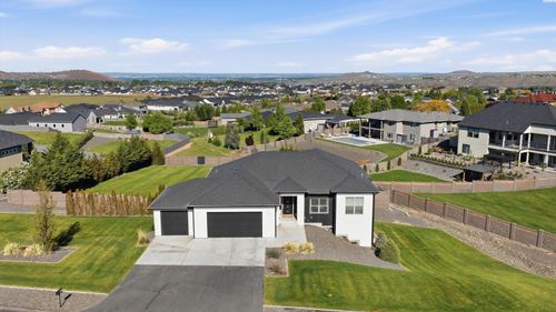 14319 S Grandview Ln, Kennewick, WA, 99338-1263 | Card Image