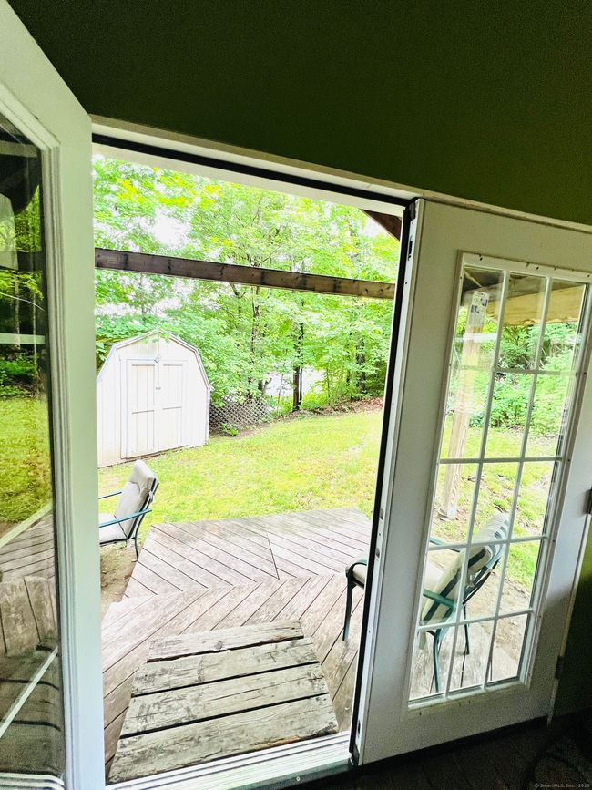 UNIT-42 - 25 Route 197, Home with 2 bedrooms, 1 bathrooms and 2 parking in Woodstock CT | Image 4