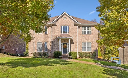 1572 Red Oak Ln, Brentwood, TN, 37027-1816 | Card Image