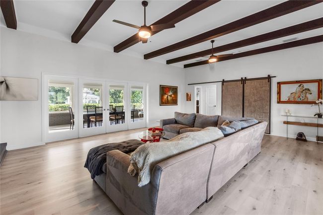 3425 W Forest Lake Cir, House other with 6 bedrooms, 4 bathrooms and null parking in SARASOTA FL | Image 6