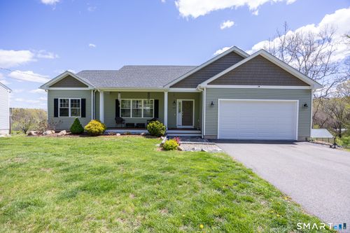 564 Ridgewood Rd, Middletown, CT, 06457-7962 | Card Image