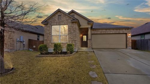 330 New Bridge Dr, Kyle, TX, 78640-5587 | Card Image