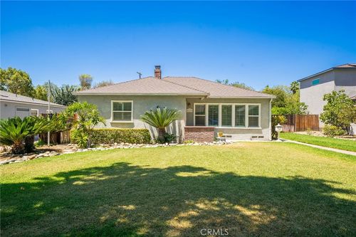 695 N Laurel Avenue, Upland, CA, 91786 | Card Image