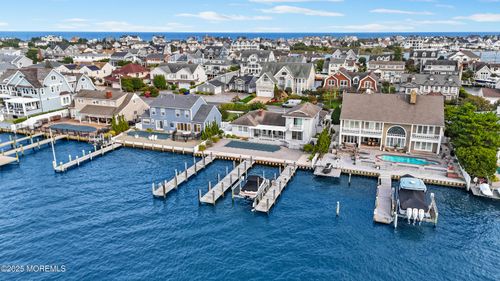 233 Curtis Point Dr, Mantoloking, NJ, 08738-1204 | Card Image