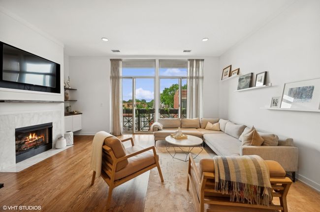 APT-414 - 1350 W Fullerton Ave, Condo with 2 bedrooms, 2 bathrooms and 1 parking in Chicago IL | Image 4
