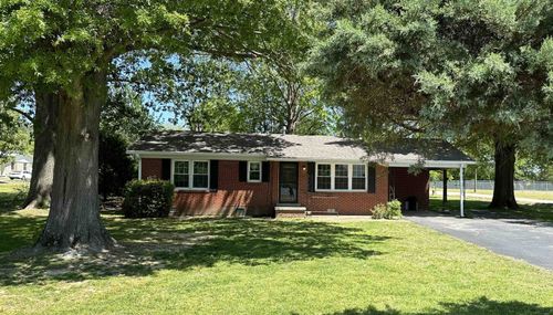 576 Luray Ave, Henderson, TN, 38340-1183 | Card Image