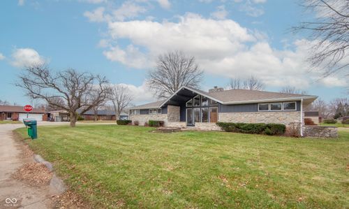 2110 Round Barn Road, Anderson, IN, 46017 | Card Image