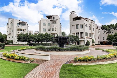 5231 Calle Montilla Place, Houston, TX, 77007 | Card Image
