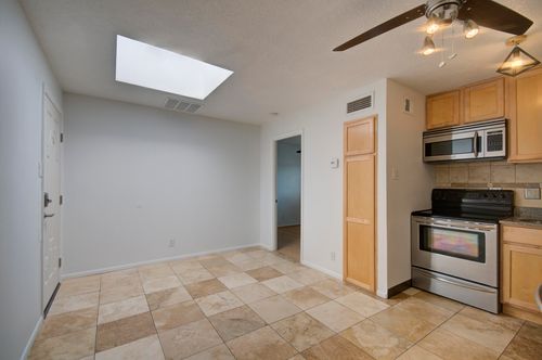 202-351 Washington St Se, Albuquerque, NM, 87108-5485 | Card Image