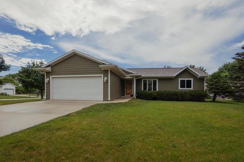 1054 Sycamore Tree Drive, Fond Du Lac, WI, 54935 | Card Image