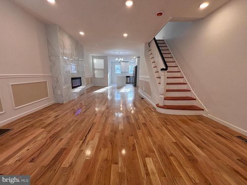 6547 N Bouvier St, PHILADELPHIA, PA, 19126-3414 | Card Image