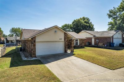 3007 S 124th East Avenue, House other with 3 bedrooms, 2 bathrooms and null parking in Tulsa OK | Image 3