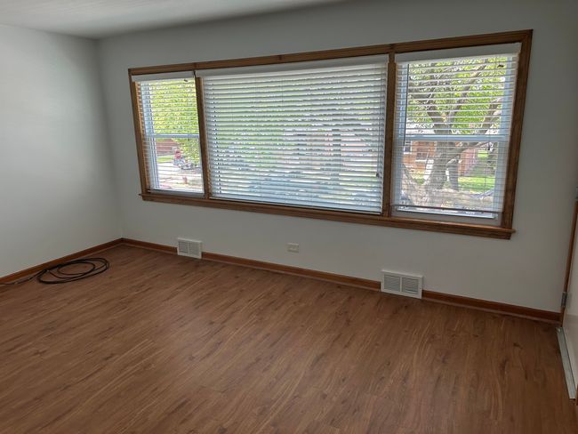 2 - 5551 Mason Ave, Condo with 2 bedrooms, 1 bathrooms and 1 parking in Chicago IL | Image 4