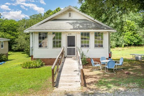 210 Lincoln Street, Badin, NC, 28009 | Card Image