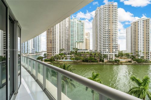 bay607-495 Brickell Ave, Miami, FL, 33131-2769 | Card Image