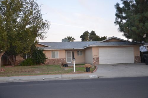 108 W Hazelwood Drive, Lemoore, CA, 93245 | Card Image