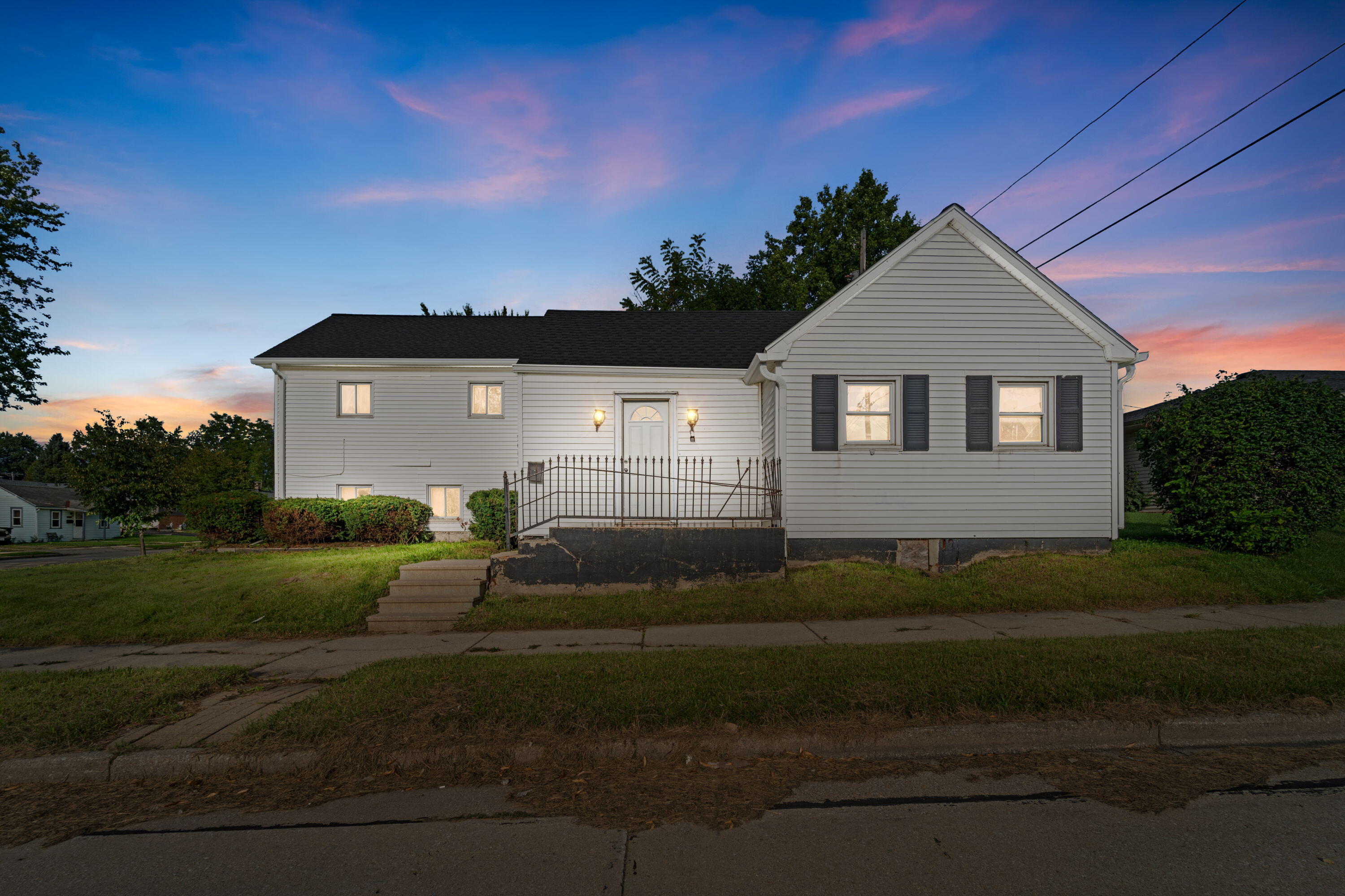 Byrd Ave, Racine, WI 53405