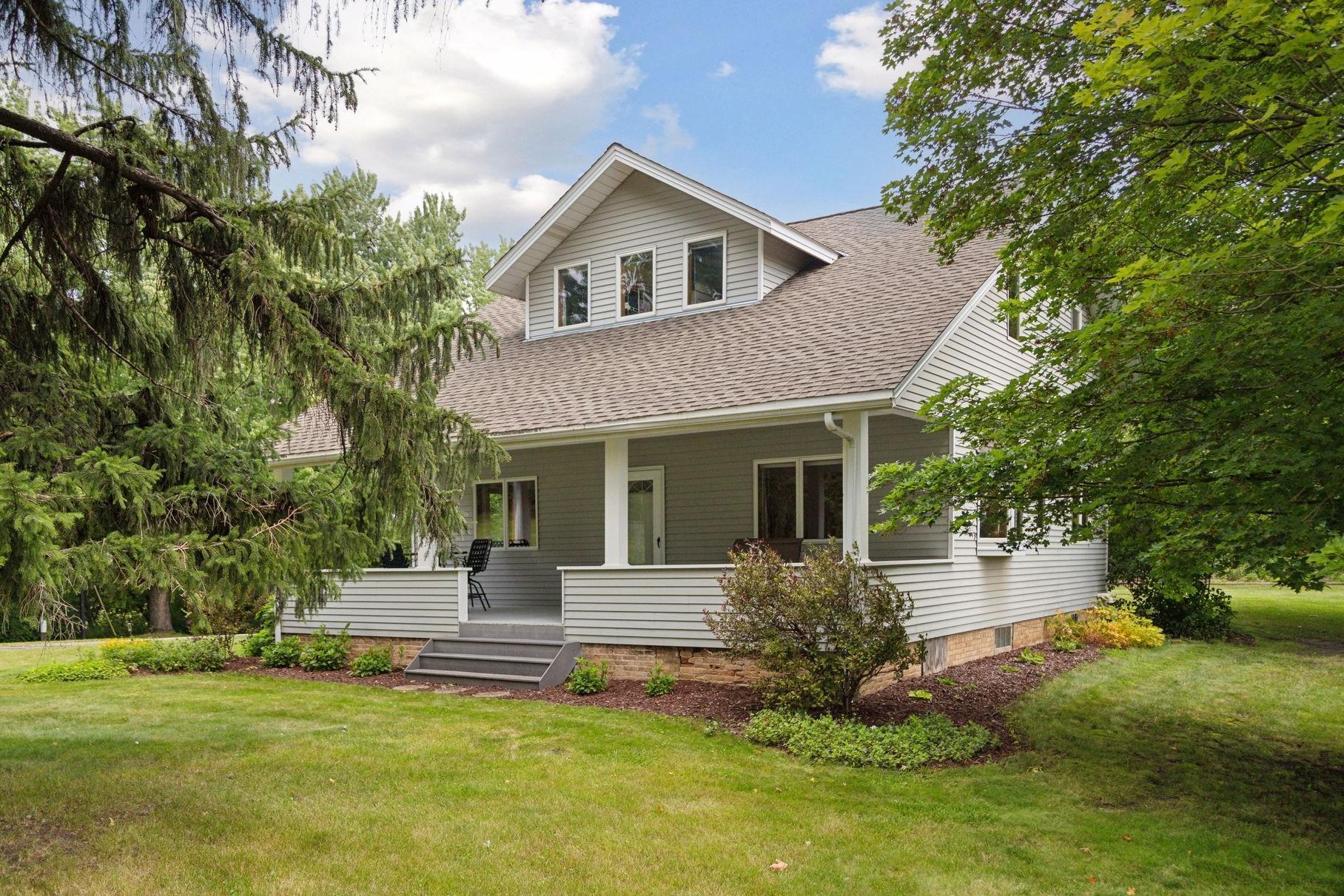 Bavaria Rd, Chaska, MN 55318