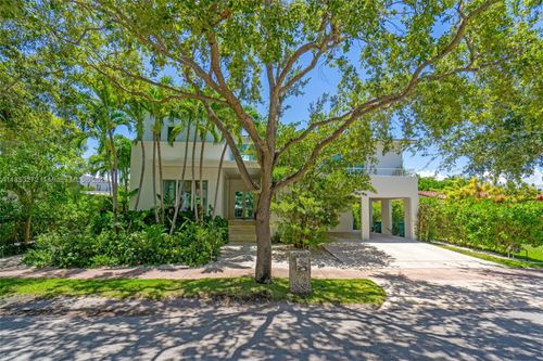 320 Woodcrest Rd, Key Biscayne, FL, 33149-1322 | Card Image