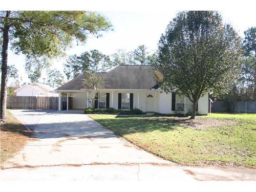 102 Maison Dr, Covington, LA, 70433-6830 | Card Image