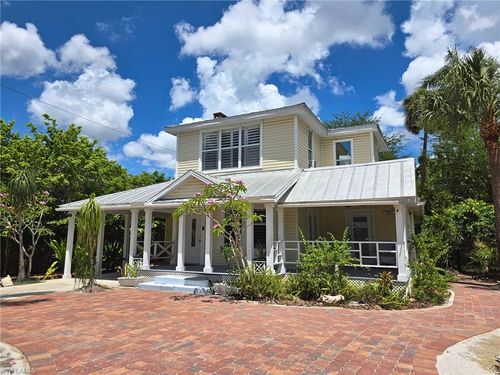 2579 2nd St, FORT MYERS, FL, 33901-2535 | Card Image