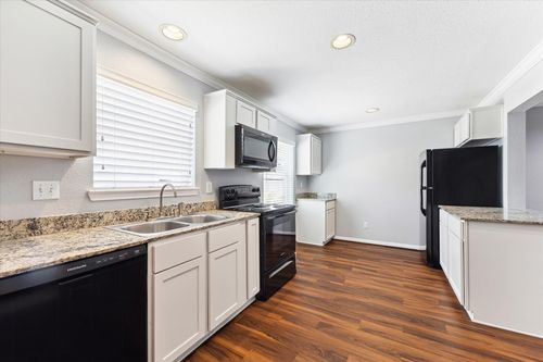apt-5-1548 Ashland St, Houston, TX, 77008-4155 | Card Image