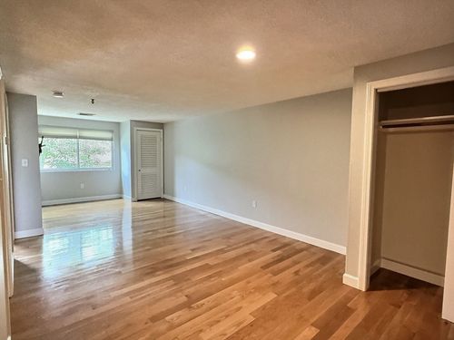 apt-204-35 Prospect St, Woburn, MA, 01801-4355 | Card Image