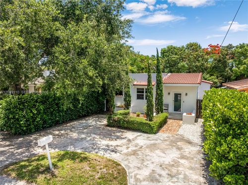 2209 Sw 57th Court, Miami, FL, 33155 | Card Image