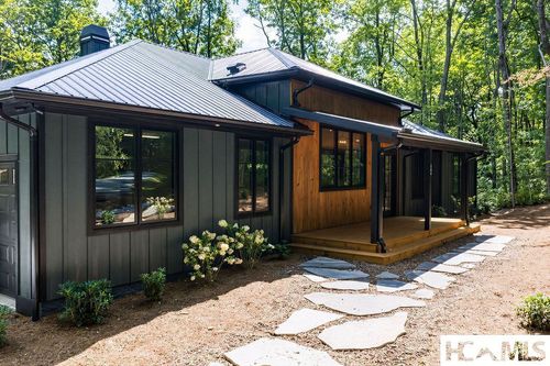 384 Lone Panther Rdg, Cashiers, NC, 28717 | Card Image