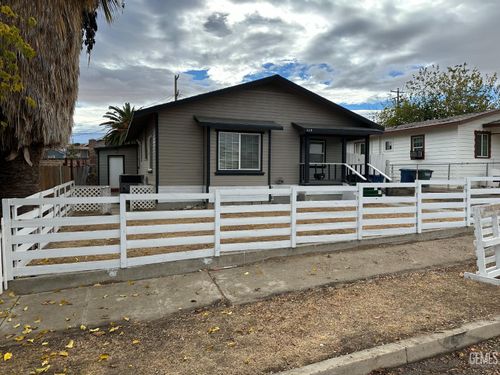 429 D St, Taft, CA, 93268 | Card Image