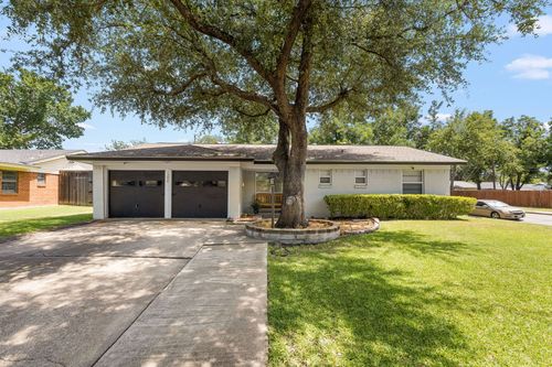 13806 Heartside Pl, Farmers Branch, TX, 75234-3626 | Card Image