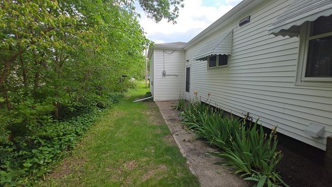 304 N Sleeper St, House other with 3 bedrooms, 2 bathrooms and null parking in Everly IA | Image 18