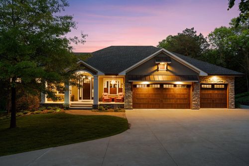 4209 Maple Ln, Minnetonka, MN, 55345-3023 | Card Image