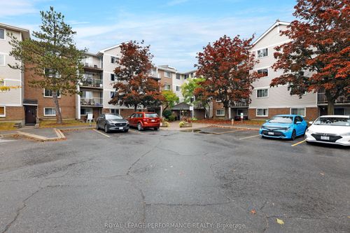 412-280 Brittany Dr, Ottawa, ON, K1K4M4 | Card Image