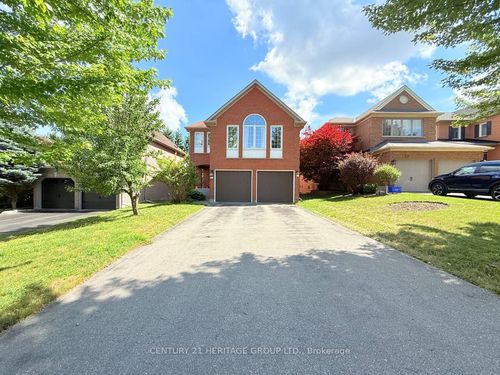 162 Widdifield Ave, Newmarket, ON, L3X1Z2 | Card Image