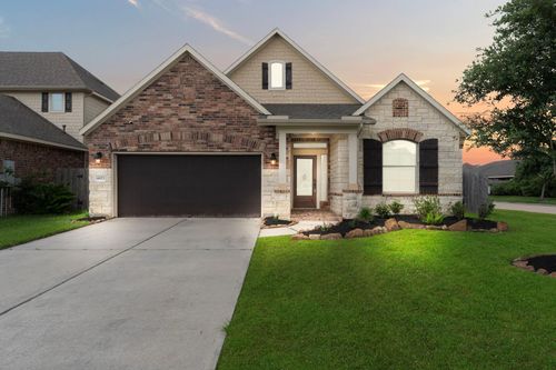 4823 Palomar Ln, League City, TX, 77573-1587 | Card Image