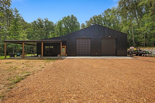 428 Eagle Rd, Buchanan, TN, 38222-4033 | Card Image