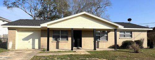 118 Clarence Dr, Gulfport, MS, 39503-3252 | Card Image