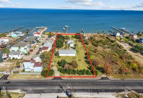 2237 Avenue A, San Leon, TX, 77539-9615 | Card Image