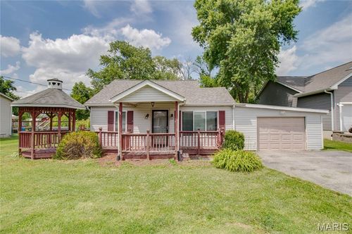 137 Dorothy St, Moro, IL, 62067-1713 | Card Image