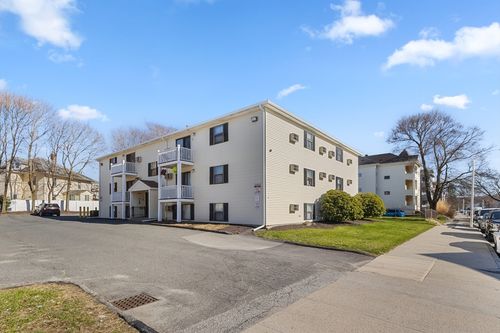 apt-12-15 Houghton St, Worcester, MA, 01604-3858 | Card Image