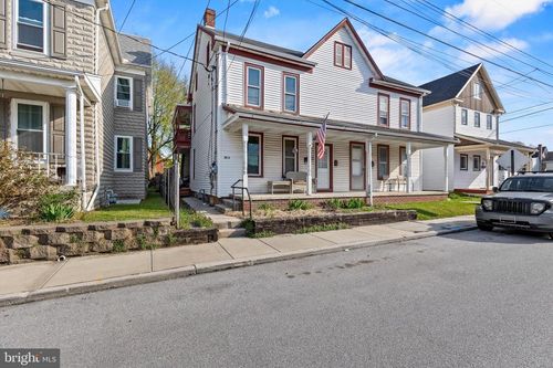 30 W Middle St, HANOVER, PA, 17331-3523 | Card Image