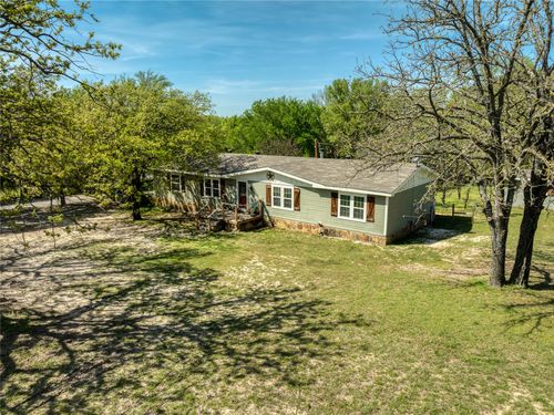 1701 Central Rd, Weatherford, TX, 76088-8766 | Card Image