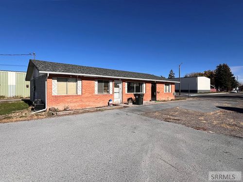 195 Elm St, Blackfoot, ID, 83221-1970 | Card Image