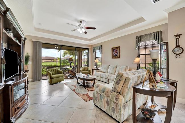 10213 Saint Francis Ter, House other with 3 bedrooms, 2 bathrooms and null parking in PALMETTO FL | Image 7