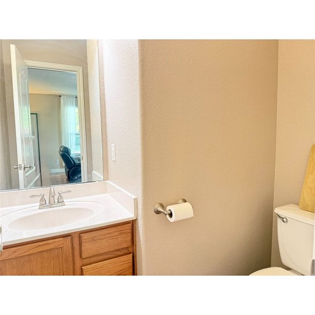 Half bathroom on the main level | Image 22