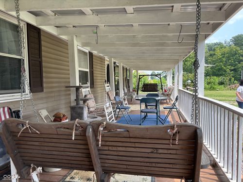 18005 Laurel Rd, Connersville, IN, 47331-8811 | Card Image